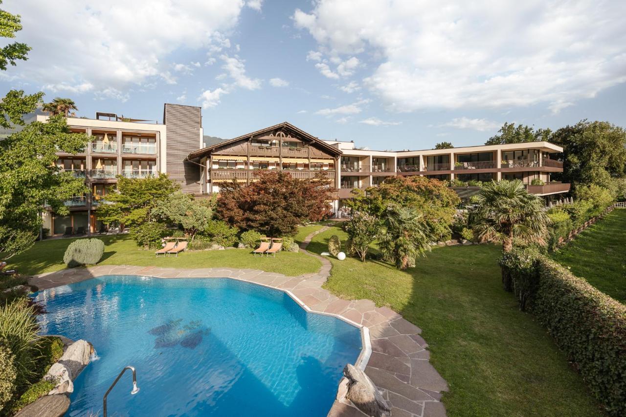 Hotel Wiesenhof Algund Buitenkant foto