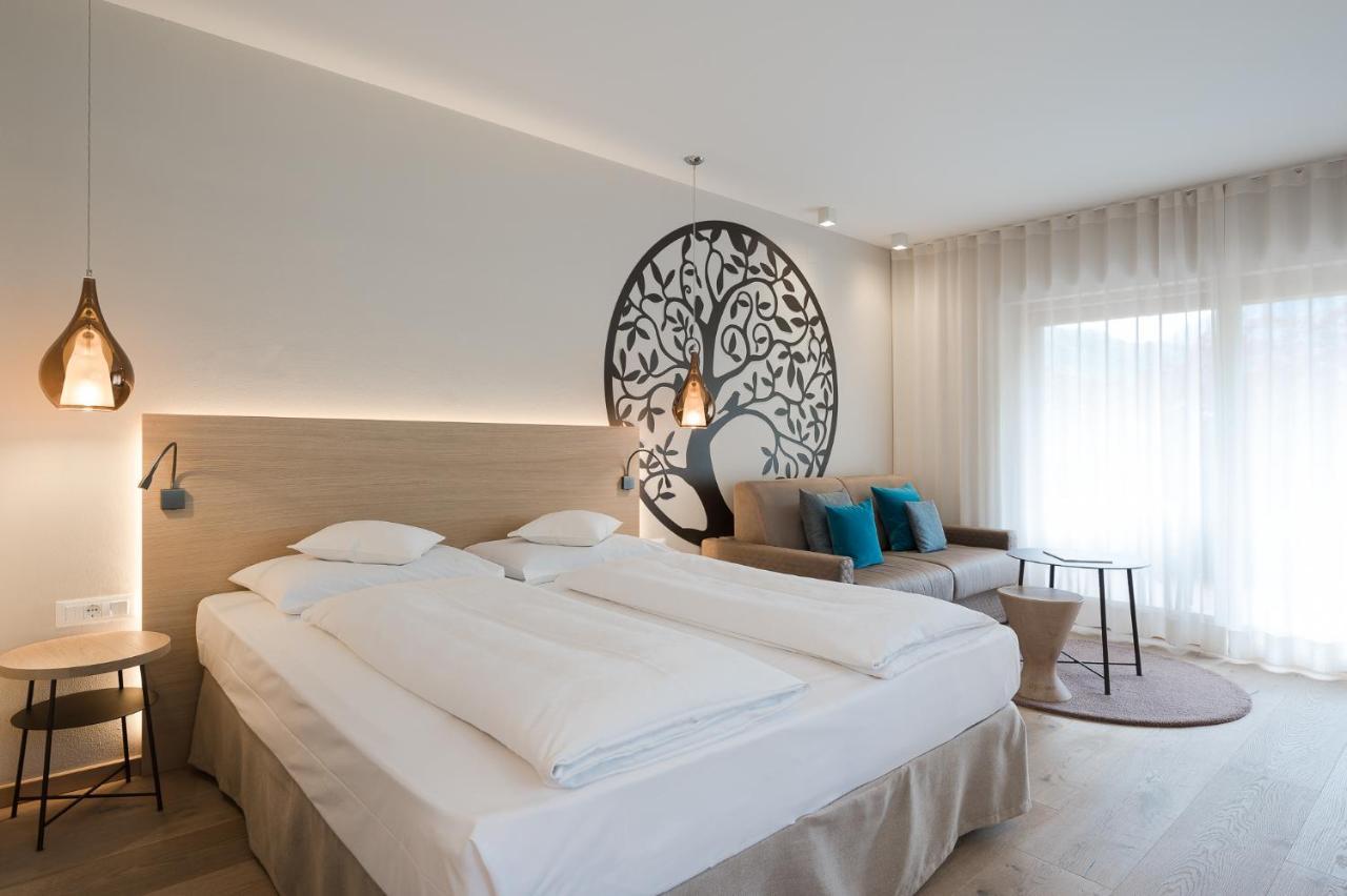 Hotel Wiesenhof Algund Buitenkant foto