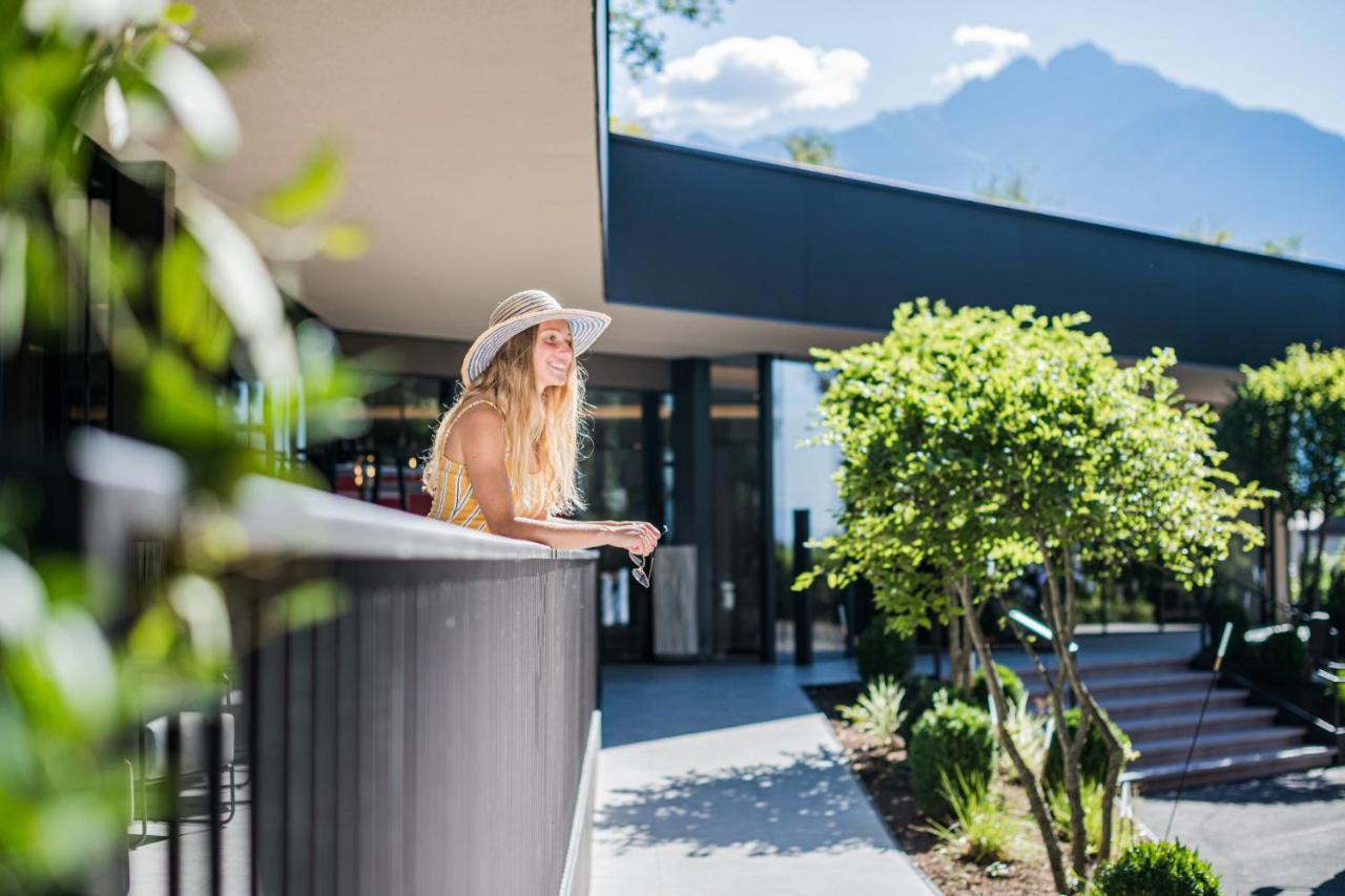 Hotel Wiesenhof Algund Buitenkant foto