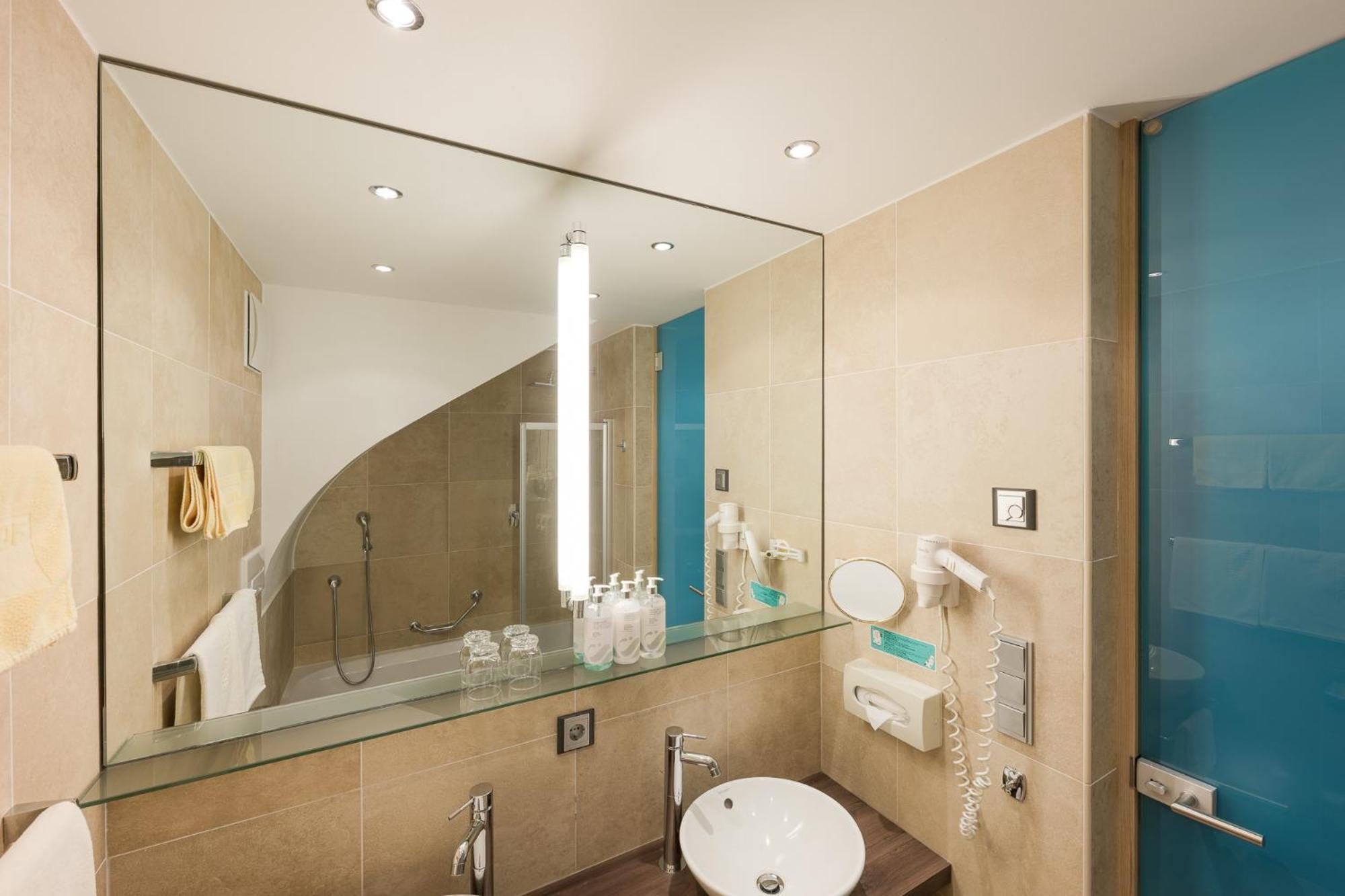 Hotel Wiesenhof Algund Kamer foto