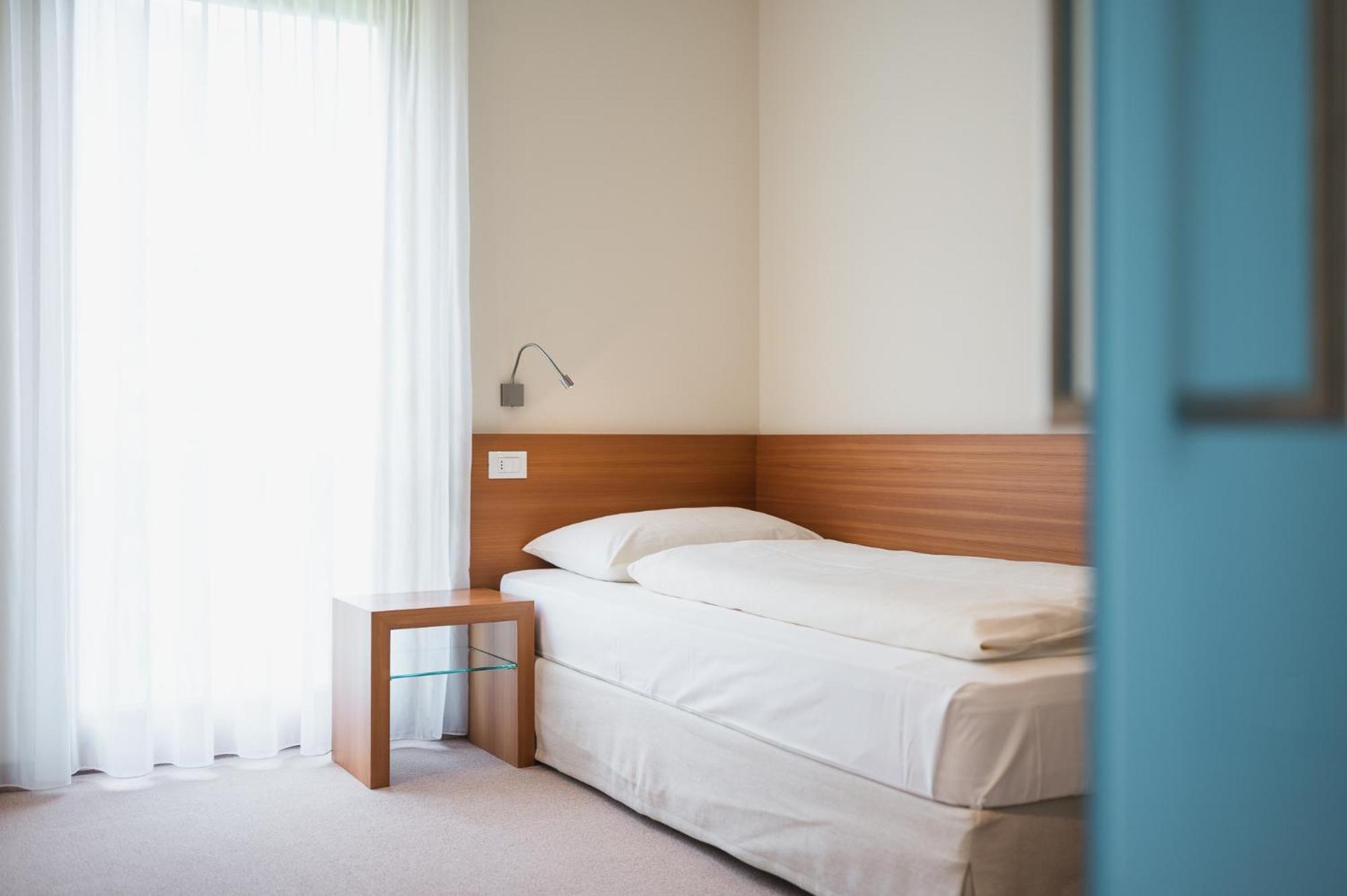 Hotel Wiesenhof Algund Buitenkant foto