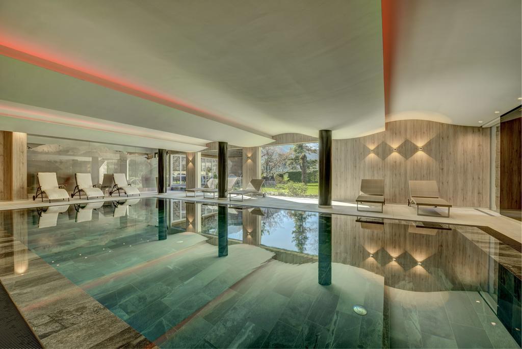 Hotel Wiesenhof Algund Buitenkant foto