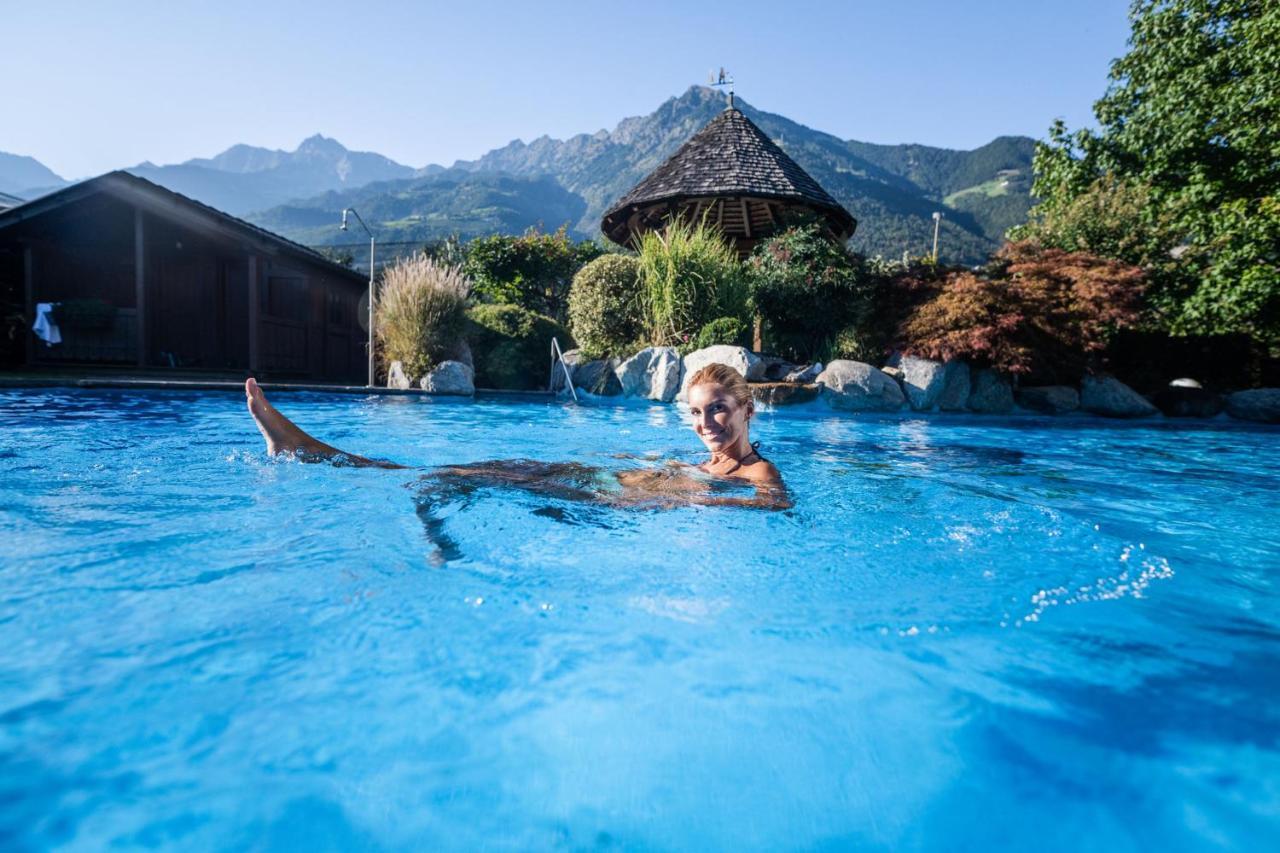 Hotel Wiesenhof Algund Buitenkant foto