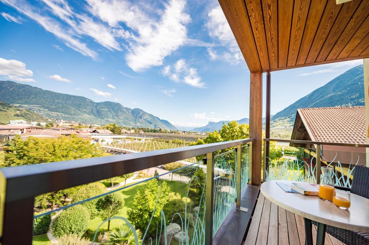 Hotel Wiesenhof Algund Buitenkant foto